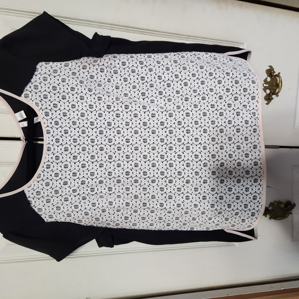 LC Lauren Conrad Black and White Short Sleeve T-Shirt - Picture 3 of 7